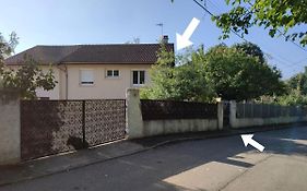 Studio dans maison avec jardin et balcon, au calme
